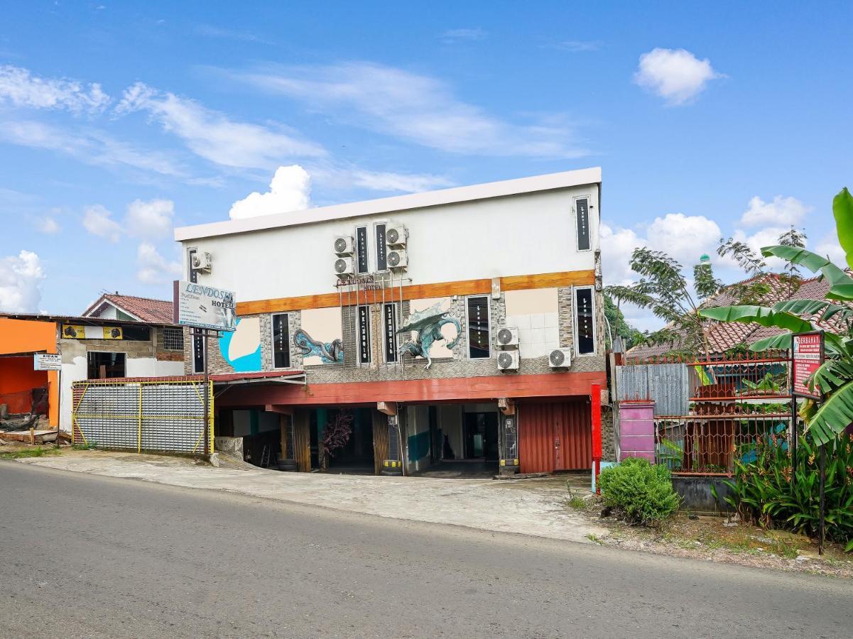 Oyo 90161 Hotel Lendosis Pipa Reja Angkatan 66 Palembang Eksteriør billede